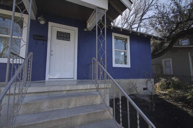 Building Photo - UT PRE-LEASE: Newly Remodeled West Campus ...