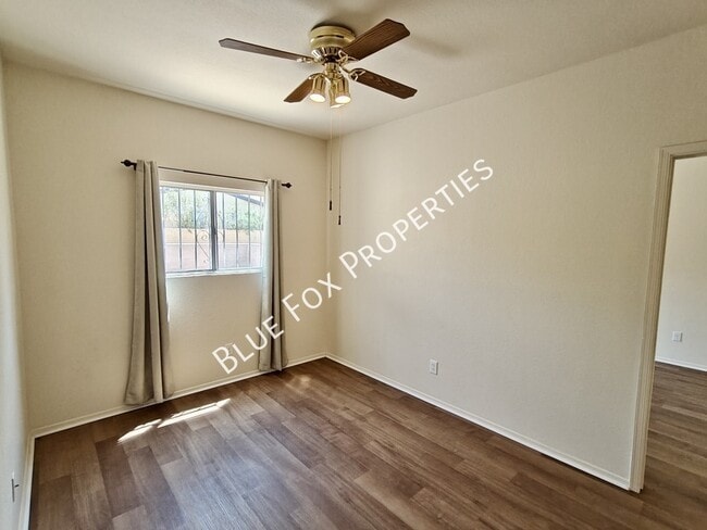Building Photo - 2415 W Calle Retana