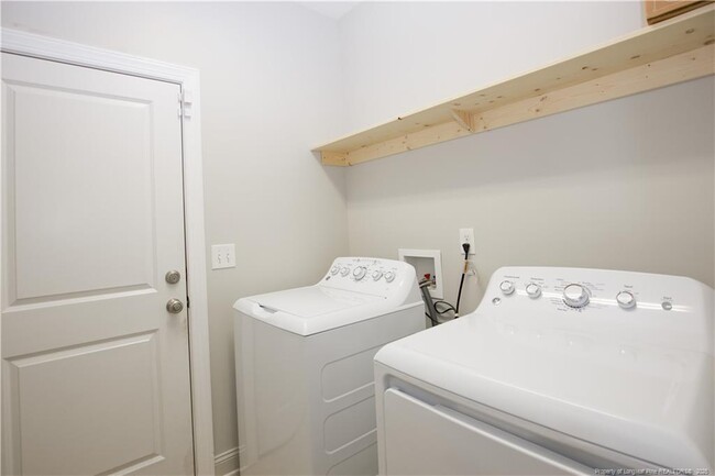 Building Photo - 133 Cypress Cir