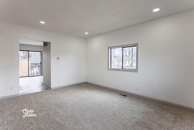 Building Photo - 847/849 3rd St.