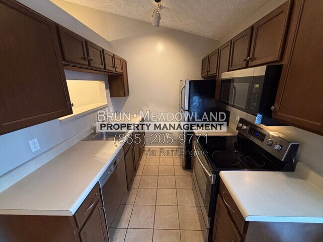 Building Photo - 820 Calypso Way