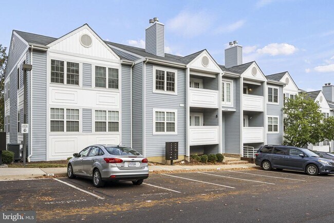 Building Photo - 6425 Richmond Hwy