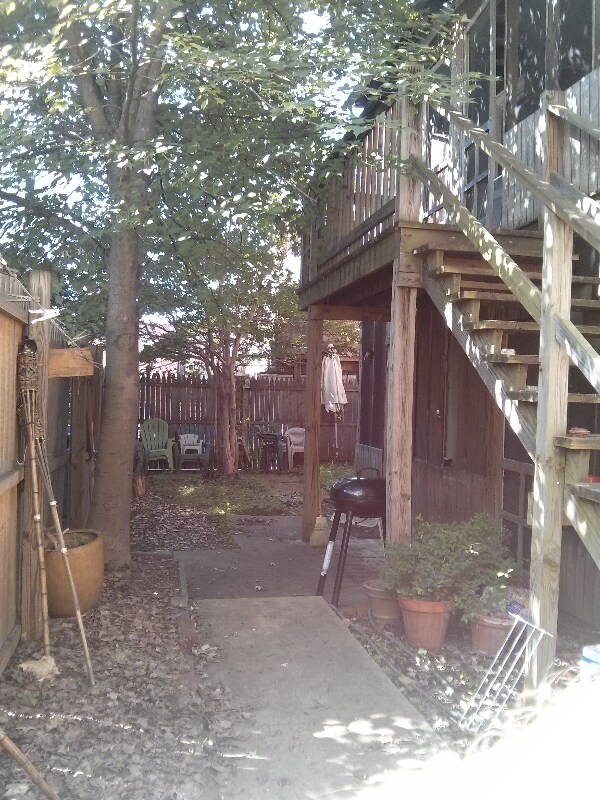Building Photo - 2425 Ontario Rd NW