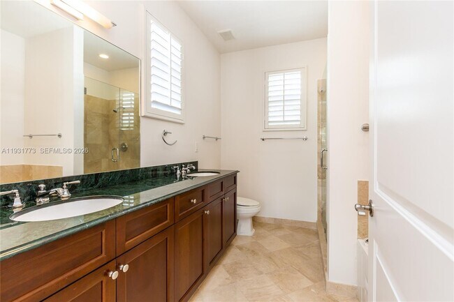 Building Photo - 510 Loretto Ave