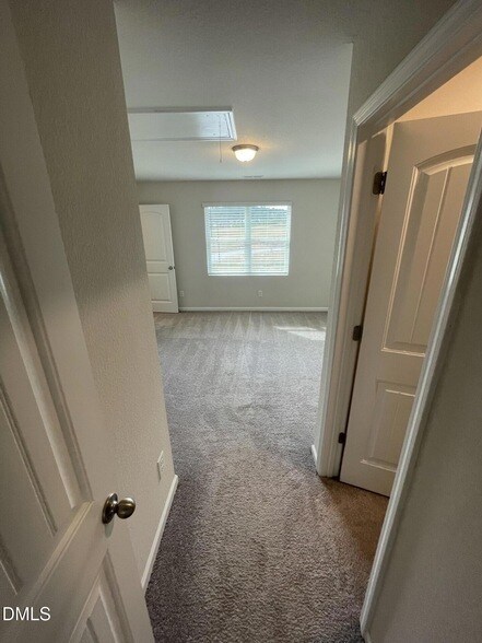 Building Photo - 2021 Wiggins Village Dr