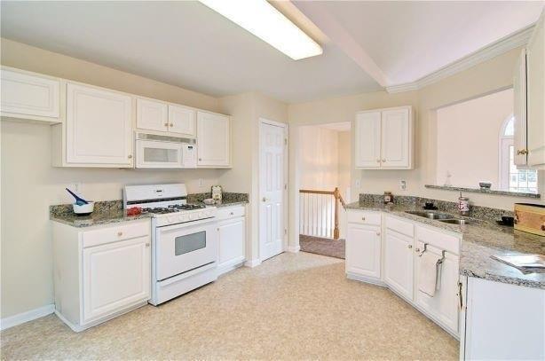 Building Photo - 3702 Autumn View Dr