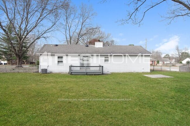 Building Photo - 116 Eula Way