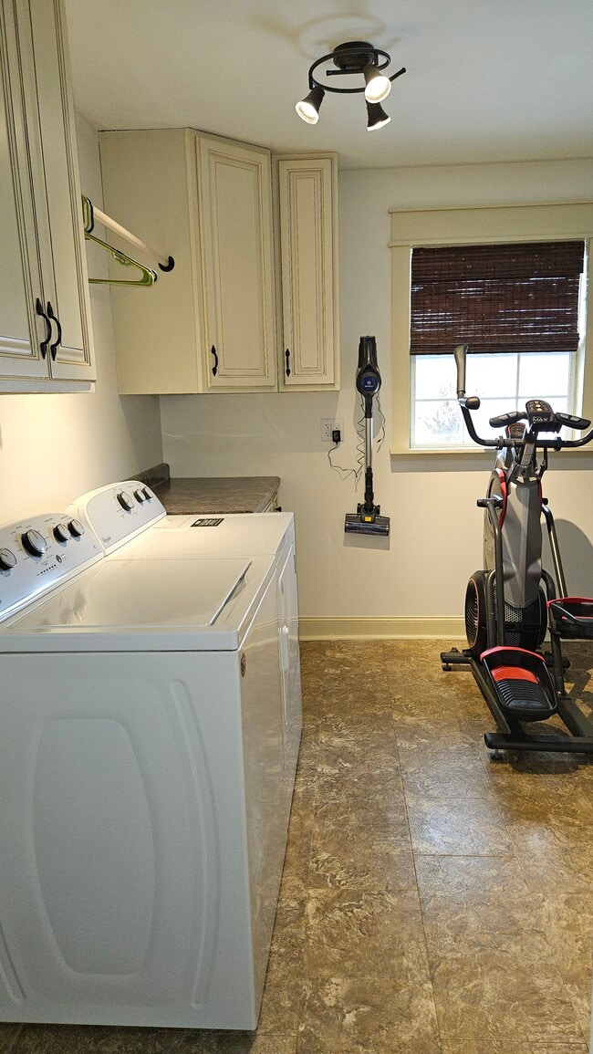 Building Photo - 69886 Krontz Rd