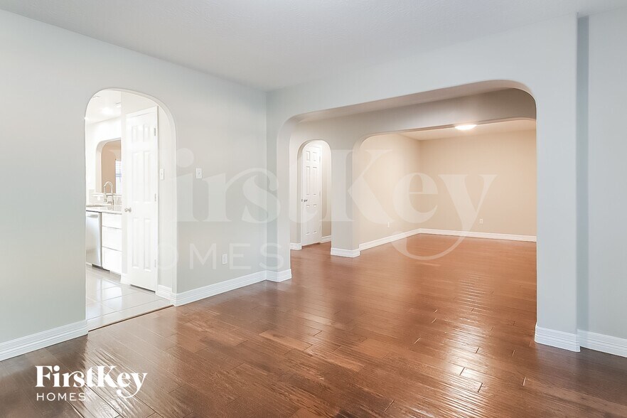 Building Photo - 17110 Yeoman Way