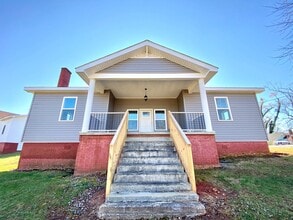 Building Photo - 3 bed/ 2 bath house in Seneca