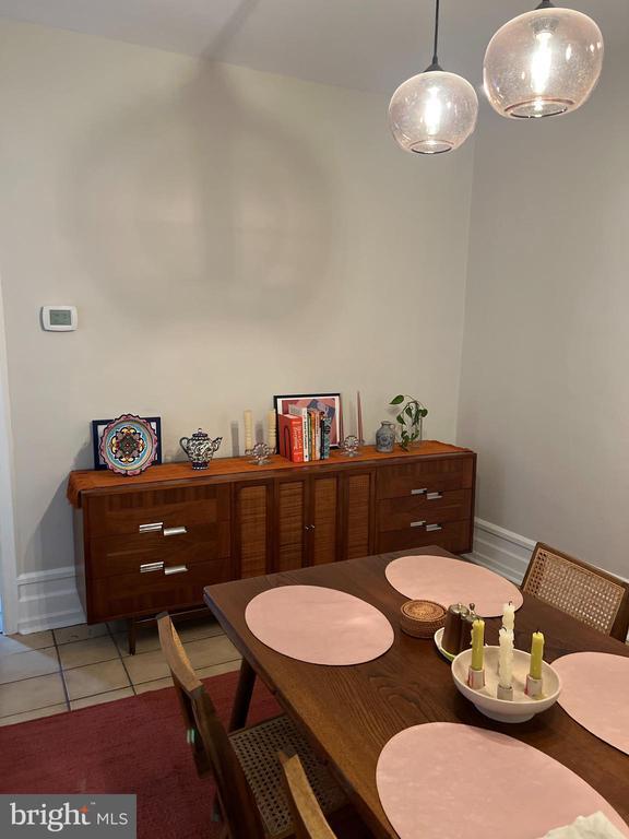 Building Photo - 855 N 24th St