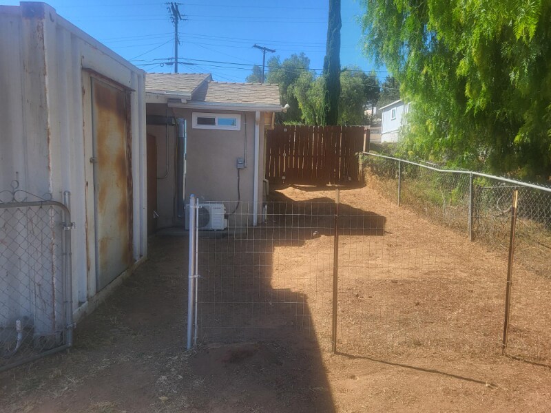 Building Photo - 9177 Creekford Dr
