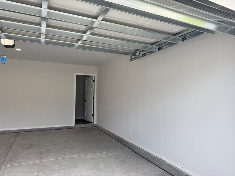 Building Photo - 1218 Black Kite Ct SW