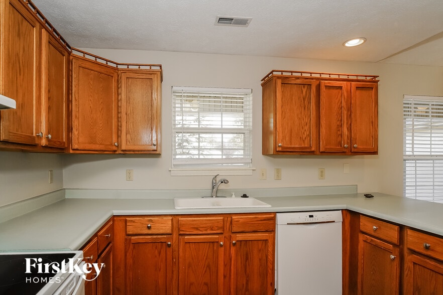 Building Photo - 1489 Mimosa Ct