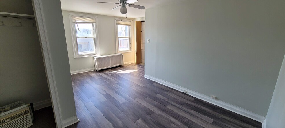 Building Photo - 3834 Manayunk Ave