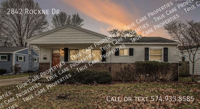 Building Photo - 2842 Rockne Dr