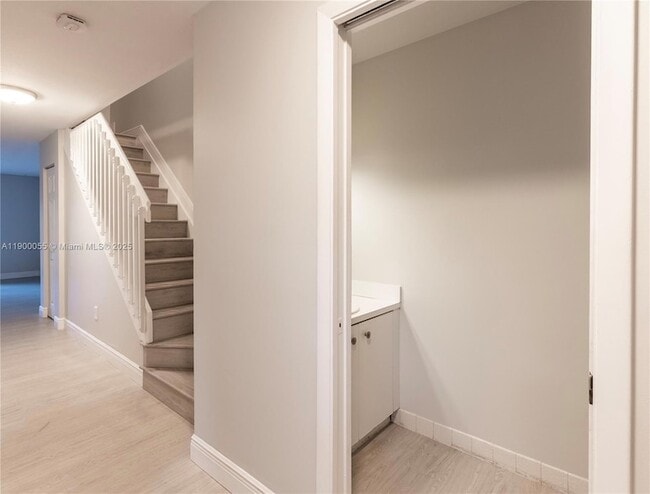 Building Photo - 14237 SW 94th Cir Ln