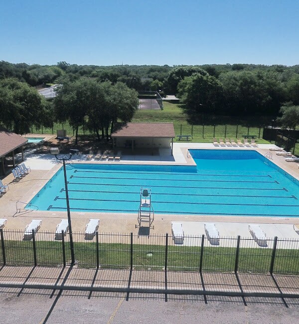 Dover Ridge pool - 7257 Lansbury Dr