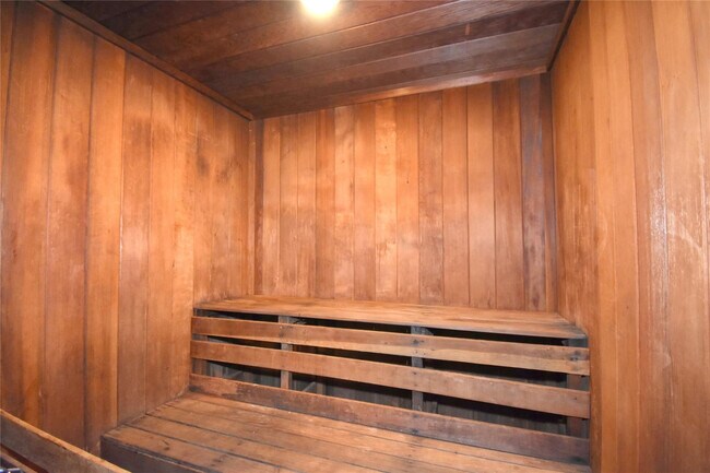 Building Photo - 960 NW 49th St