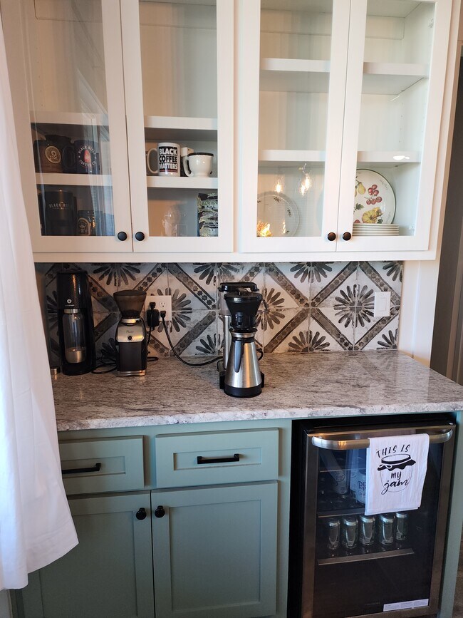 shared kitchen - 8321 SW 109th Ter