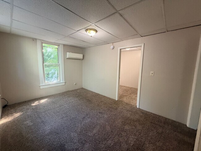 Building Photo - 848 15th St