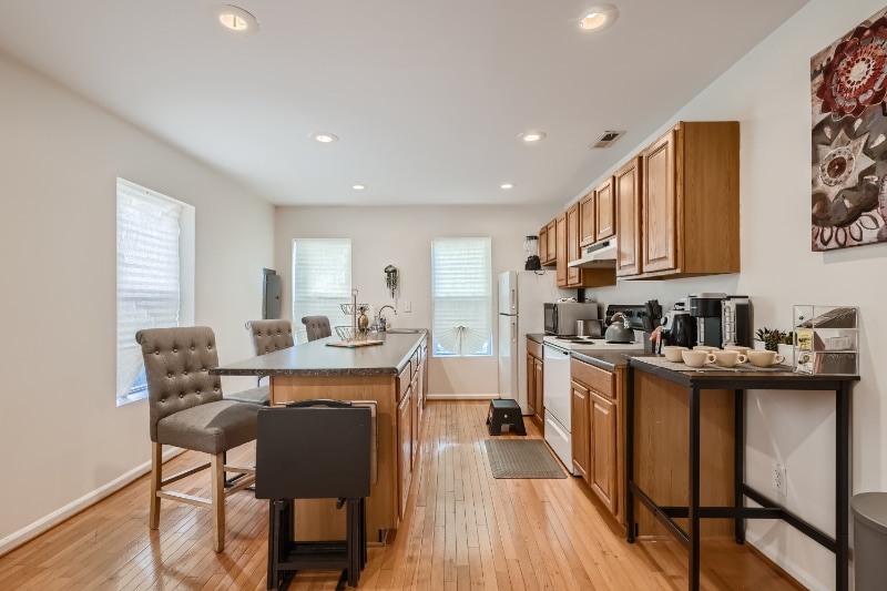 Building Photo - 107 N Chester St