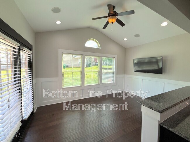 Building Photo - 2507 Alyssa Ln
