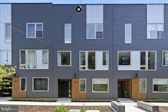 Building Photo - 3005 Birchview Walk