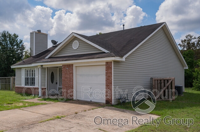 Building Photo - 900 Mister Dr