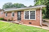 Building Photo - 3141 E North St