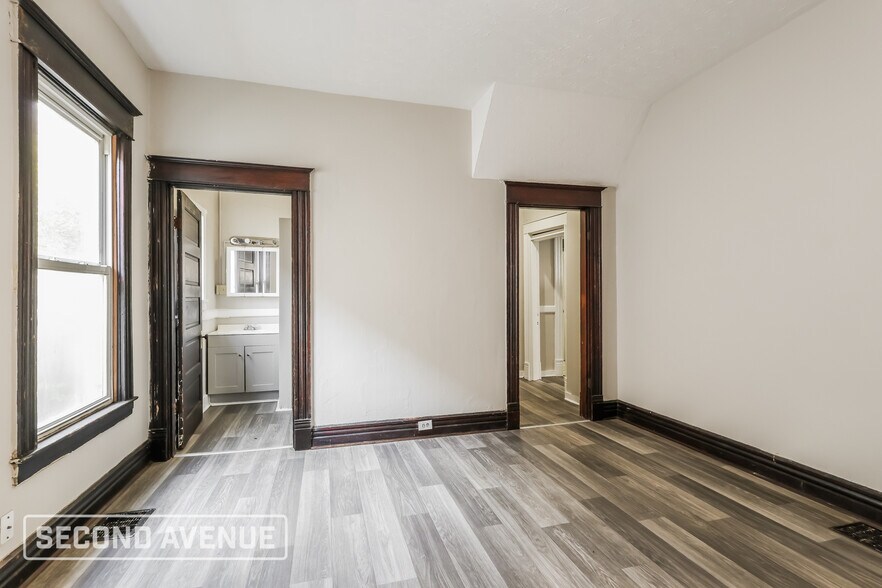 Building Photo - 2638 Hale Ave