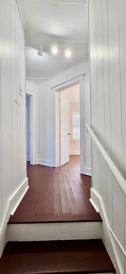 Building Photo - 1404-1406 Berry Street