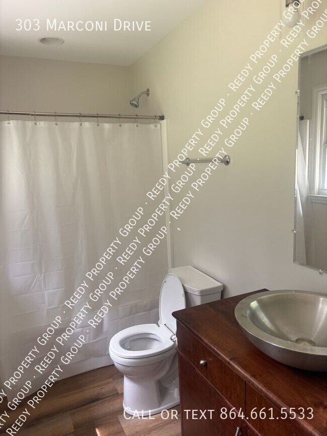 Building Photo - 303 Marconi Dr