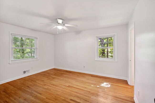 Building Photo - 4105 Ashwoody Trl NE