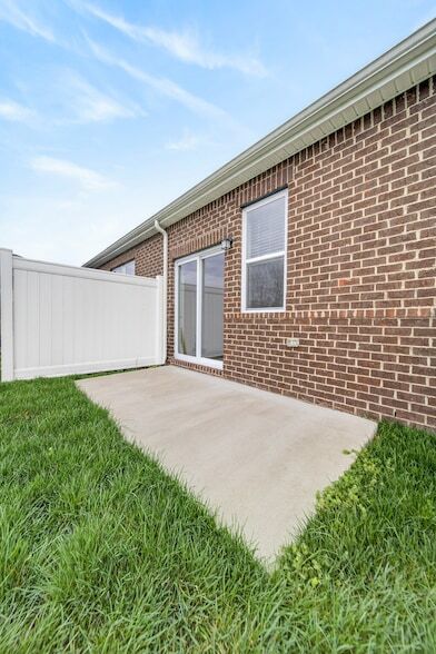 Building Photo - 313 Gingerwood Ln