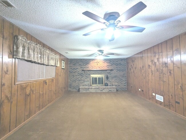 Building Photo - 1200 Jacqueline Dr