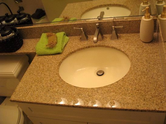 Building Photo - 2429 Locust St