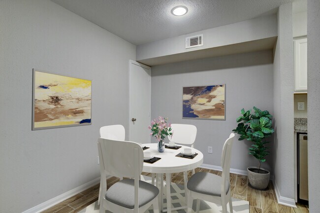 Dining nook. - 1880 White Oak Dr. Apt 119