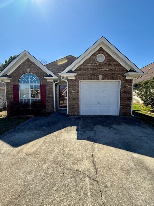 Building Photo - 149 Flagstone Ln