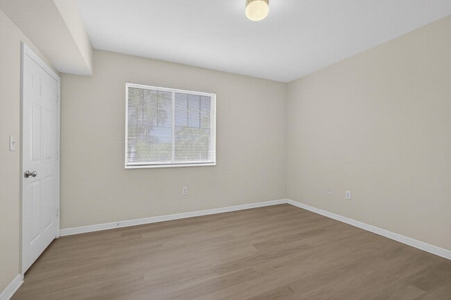 Building Photo - 6510 Emerald Dunes Dr