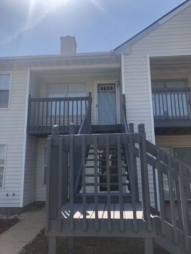 Building Photo - Charming Condo in Churchland Southwest