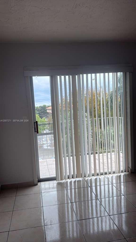 Building Photo - 1655 W 44th Pl