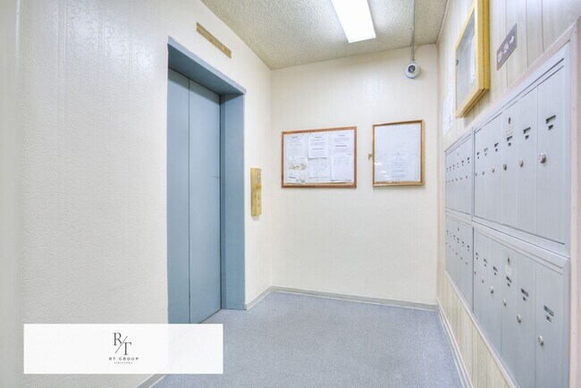 Building Photo - Spacious 2-Bedroom, 2-Bathroom Unit in Prime Monterey Park