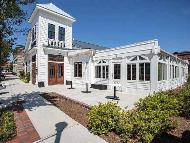 Building Photo - 355 Chiswick Cir