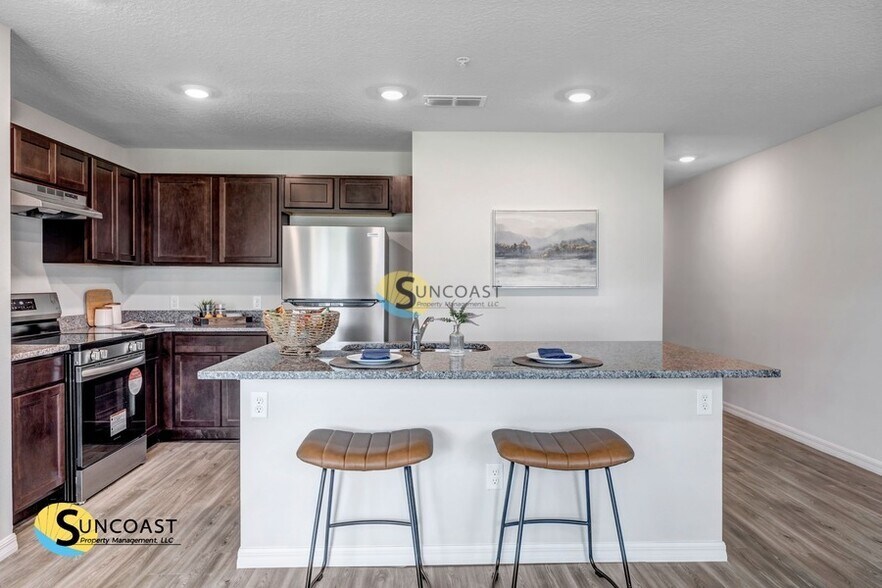 Building Photo - 12728 Buffing Rd