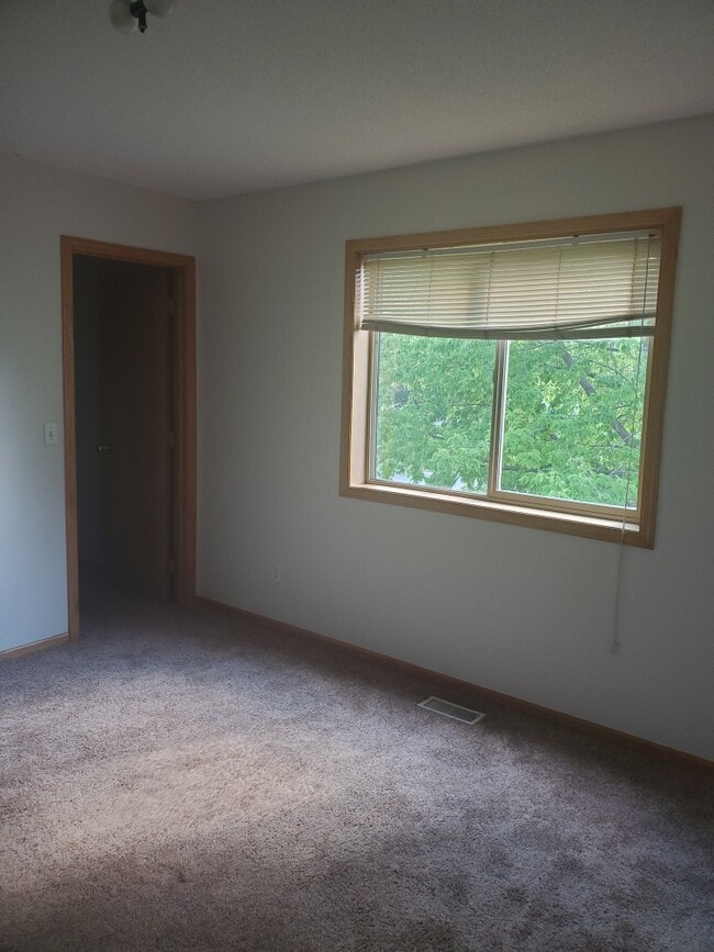 Building Photo - 1157 Atwood St S