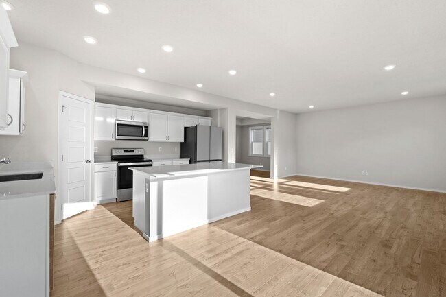 Building Photo - 2 year old 4 Bed 3 bath Liberty Lake Home offering 2330 sq/ft of living space