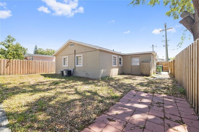 Building Photo - 3005 W Kathleen St