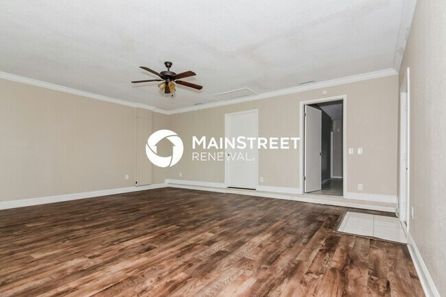 Building Photo - 3 Bedroom Pet-Friendly Home in Tarpon Spri...