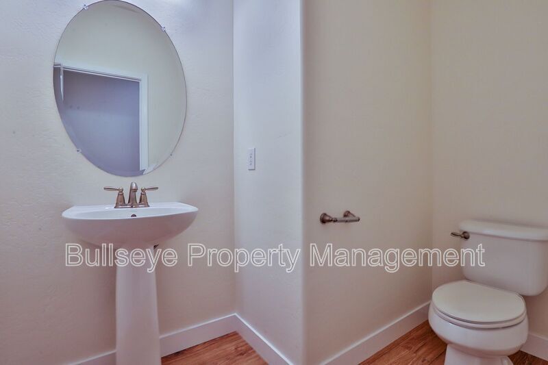 Building Photo - 7321 N 89th Dr